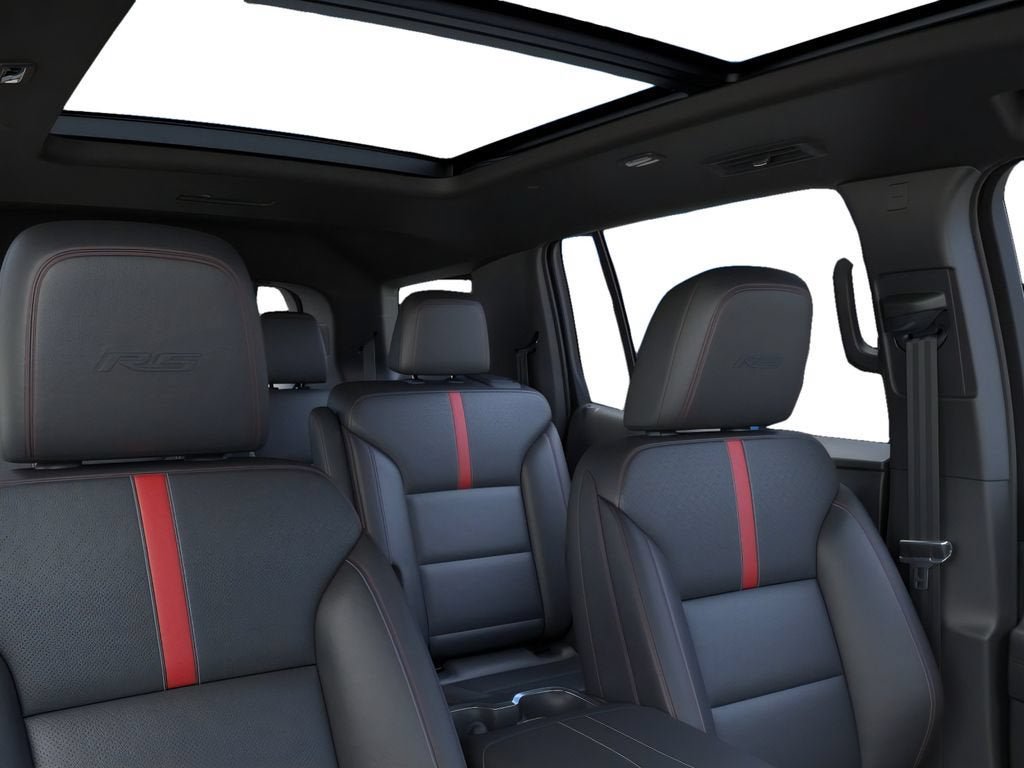 New 2027 Chevrolet Traverse RS w/ LPO, Floor Liner Package AWD/4WD image 24