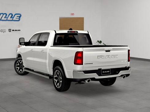 New 2026 RAM 1500 Laramie AWD/4WD image 4