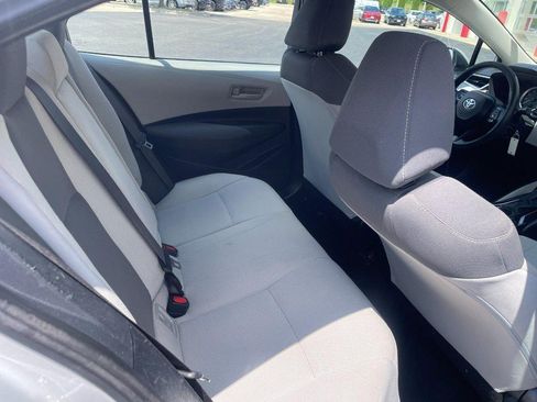 Used 2022 Toyota Corolla LE FWD image 9