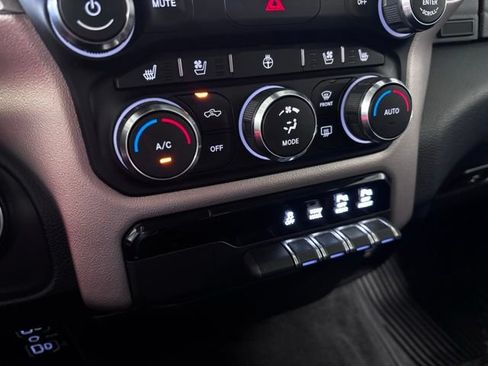Used 2020 RAM 1500 Laramie AWD/4WD image 17