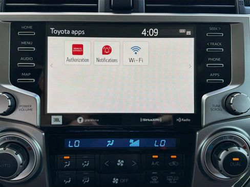 Used 2022 Toyota 4Runner Limited AWD/4WD image 28