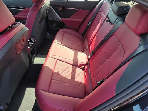 New 2026 BMW 530i w/ Executive Package image 12