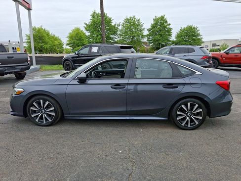 Used 2024 Honda Civic EX image 4