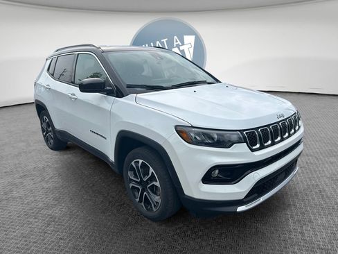 Used 2023 Jeep Compass Limited AWD/4WD image 1