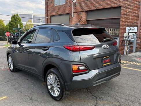Used 2018 Hyundai Kona SEL w/ SEL Tech Package 02 FWD image 9
