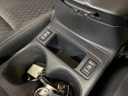 Used 2019 Nissan Rogue S w/ Special Edition Package image 17