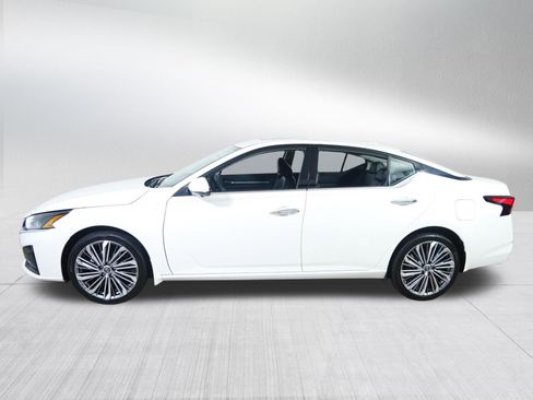 Used 2023 Nissan Altima 2.5 SL AWD/4WD image 4