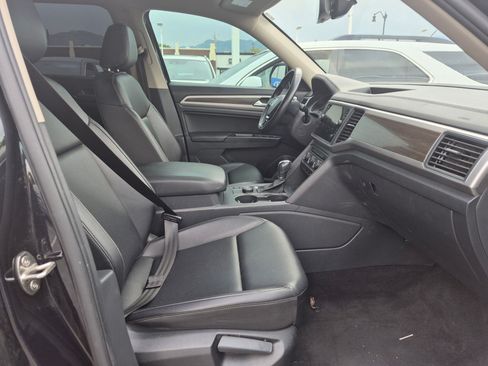 Used 2018 Volkswagen Atlas SE AWD/4WD image 30
