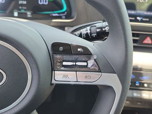 New 2026 Hyundai Elantra Hybrid FWD image 8