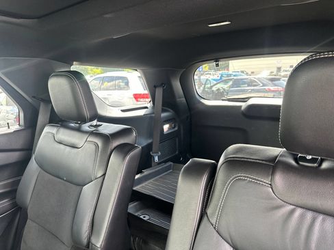 Used 2022 Ford Explorer ST w/ ST Street Pack AWD/4WD image 10