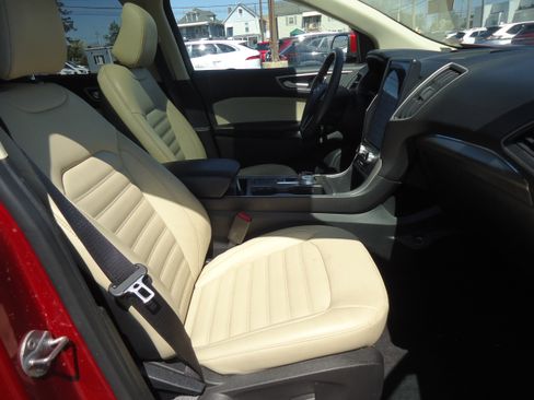 Used 2022 Ford Edge SEL w/ Convenience Package image 25
