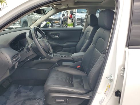 Used 2024 Honda HR-V EX-L image 17