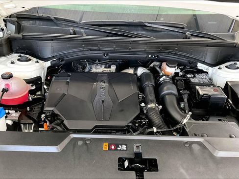 Certified 2025 Hyundai Santa Fe SEL image 29