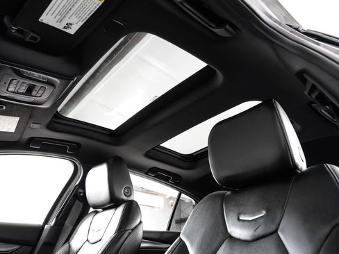 Used 2021 Cadillac CT5 Premium Luxury RWD image 5