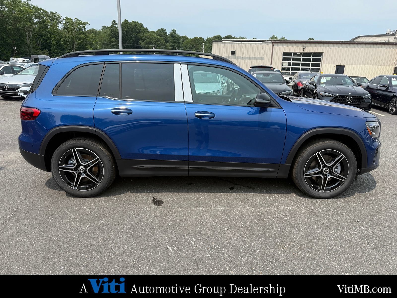 New 2026 Mercedes-Benz GLB 250 4MATIC image 9