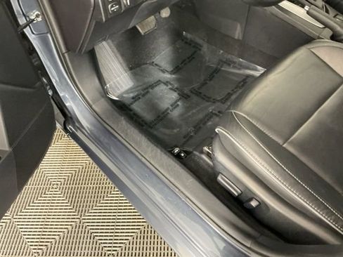 Used 2014 Toyota Corolla S Premium w/ Driver Convenience Package image 15