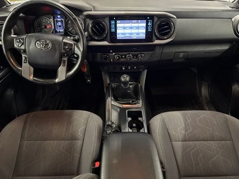 Used 2019 Toyota Tacoma TRD Off-Road AWD/4WD image 22