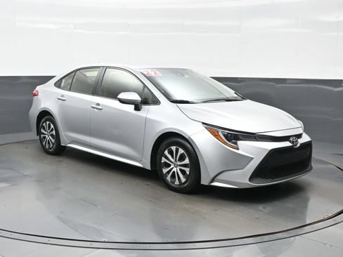 Used 2022 Toyota Corolla LE FWD image 8