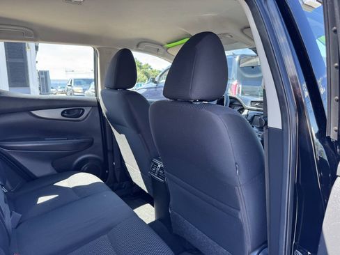 Used 2020 Nissan Rogue Sport S AWD/4WD image 28