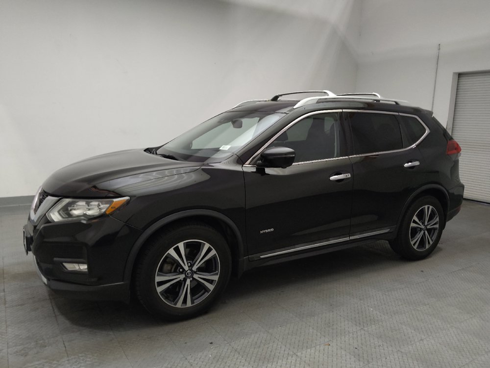 Used 2018 Nissan Rogue SL FWD image 2