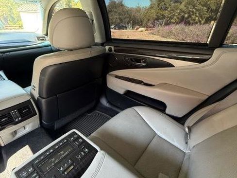 Used 2015 Lexus LS 460 L w/ Ultra Luxury Package AWD/4WD image 14
