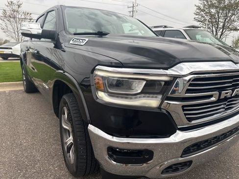 Used 2022 RAM 1500 Laramie AWD/4WD image 2