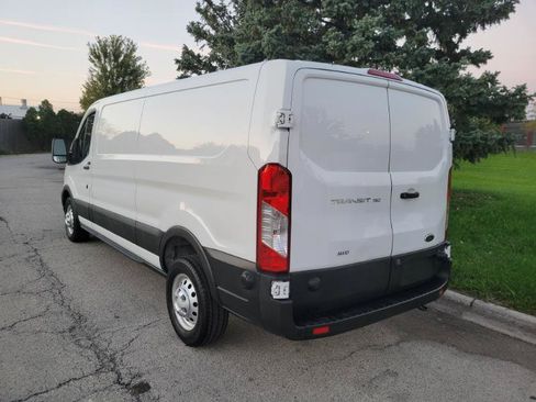 Used 2023 Ford Transit 150 Low Roof AWD image 7