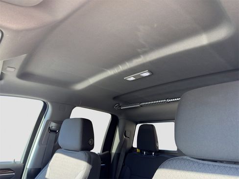 Used 2024 GMC Sierra 1500 SLE w/ Preferred Package image 7