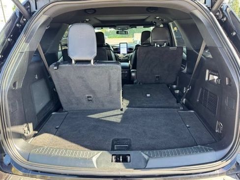 Certified 2020 Ford Explorer ST w/ Premium Technology Package AWD/4WD image 32