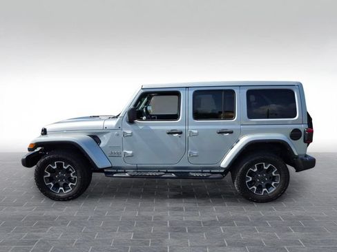 Used 2024 Jeep Wrangler Unlimited Sahara AWD/4WD image 6
