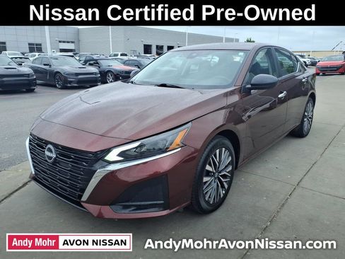 Certified 2025 Nissan Altima 2.5 SV AWD/4WD image 4