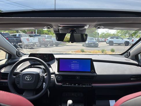 New 2026 Toyota Prius Plug-In Hybrid FWD image 21