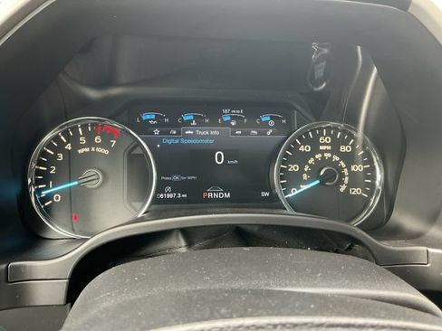 Used 2019 Ford F150 Lariat w/ Equipment Group 502A Luxury AWD/4WD image 14