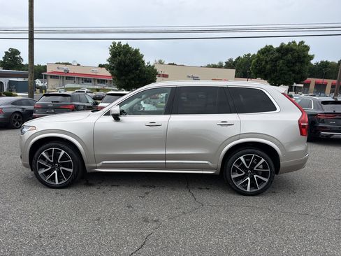 Used 2024 Volvo XC90 B6 Plus AWD/4WD image 4