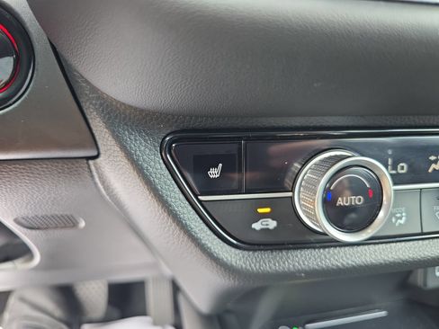 Certified 2025 Honda HR-V EX-L image 20