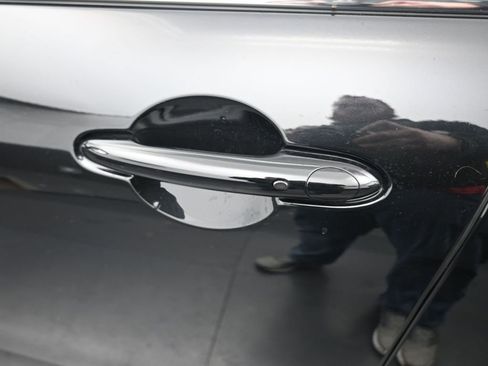 Used 2023 MINI Cooper Clubman S w/ Premium Package image 19