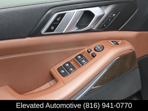 Used 2019 BMW X5 xDrive40i w/ Premium Package 2 AWD/4WD image 17