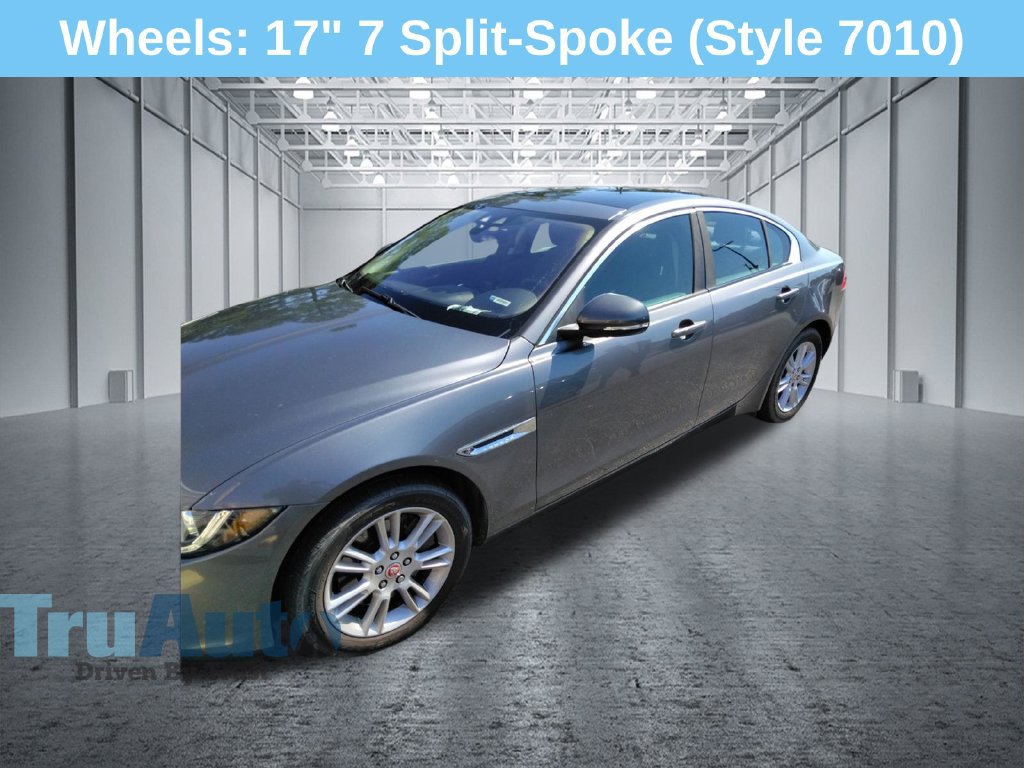 Used 2018 Jaguar XE Premium AWD/4WD image 2