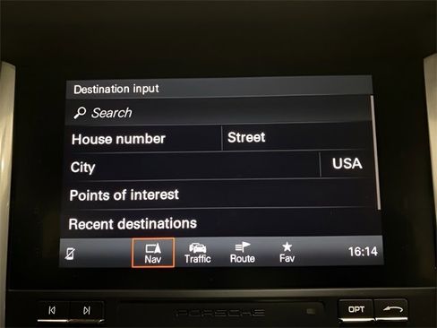 Used 2017 Porsche Macan GTS w/ Premium Package Plus image 35