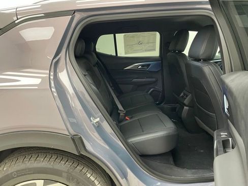 New 2026 Chevrolet Equinox EV LT image 13