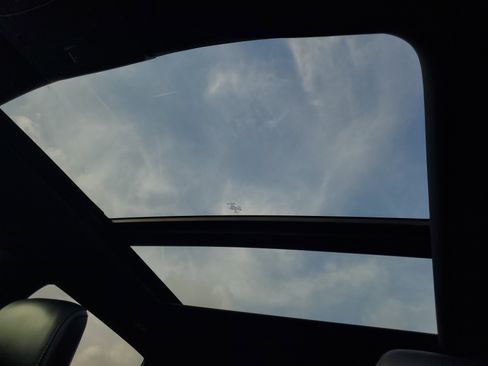 Used 2018 Ford F150 Platinum w/ Equipment Group 701A Luxury image 27