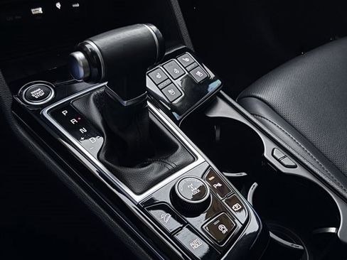 Used 2024 Kia Sportage SX image 29