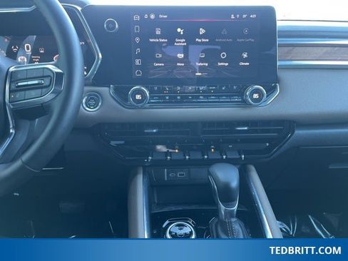 Used 2023 GMC Canyon Denali image 32