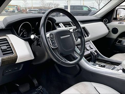 Used 2016 Land Rover Range Rover Sport HSE image 15
