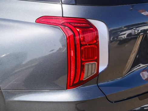 Used 2022 Hyundai Palisade Calligraphy w/ Winter Package FWD image 10