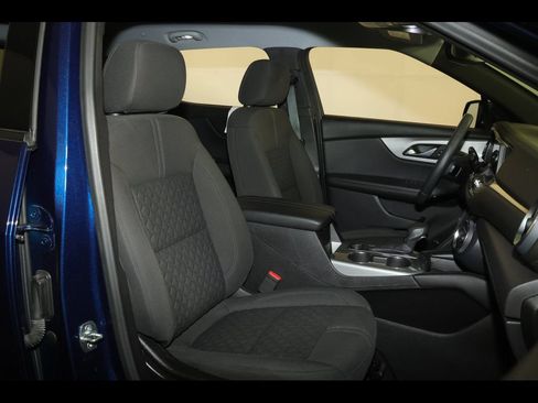 Used 2022 Chevrolet Blazer LT AWD/4WD image 29