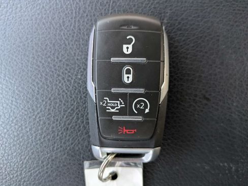 Used 2025 RAM 1500 Big Horn AWD/4WD image 35