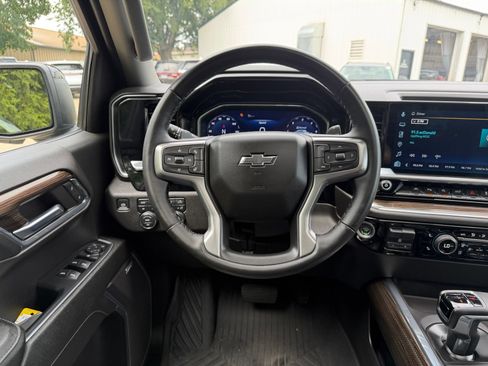 Used 2024 Chevrolet Silverado 1500 RST AWD/4WD image 13