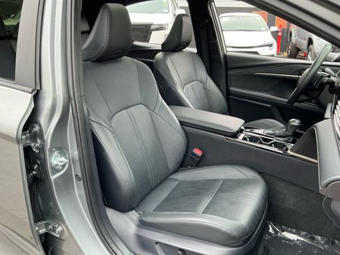 Used 2025 Toyota Camry XSE FWD image 21