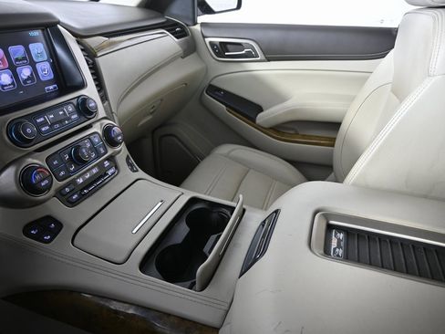 Used 2017 GMC Yukon Denali image 36